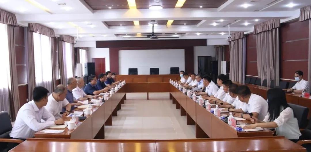 77C32403EF990AFC2FF170AEAC3_1AFE879C_119F5.jpg?e=